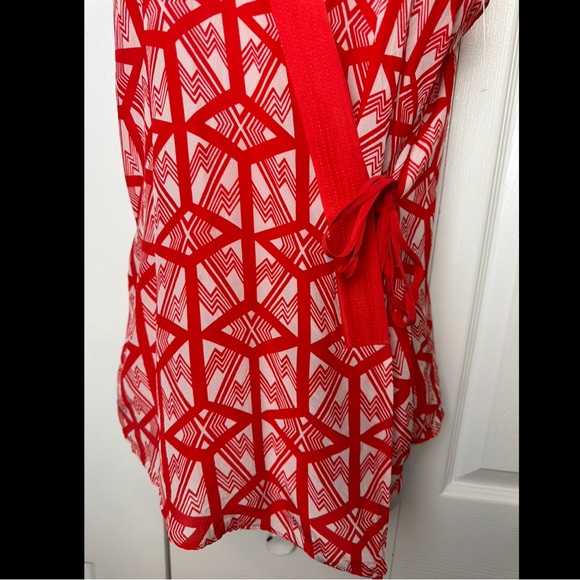 Anthro LEIFSDOTTIR Catalyst Wrap Top Blouse Shirt Silk Red Orange White Geo - Picture 5 of 12